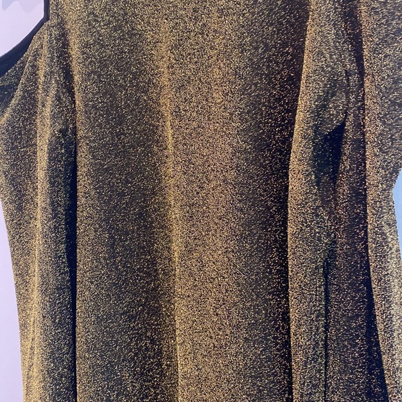 NEW Michael Kors Gold Shimmer Cut Out Shoulder Top - Picture 4 of 10